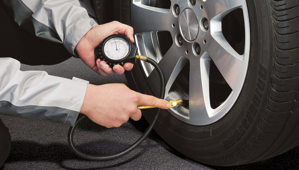 Tire pressure checking