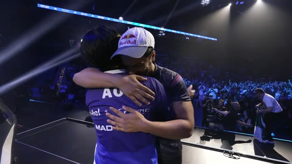 Arslan Ash hugged AO