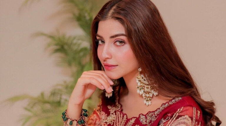 kinza hashmi pic

