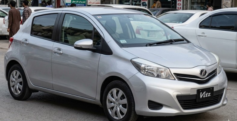vitz best used cars pakistan